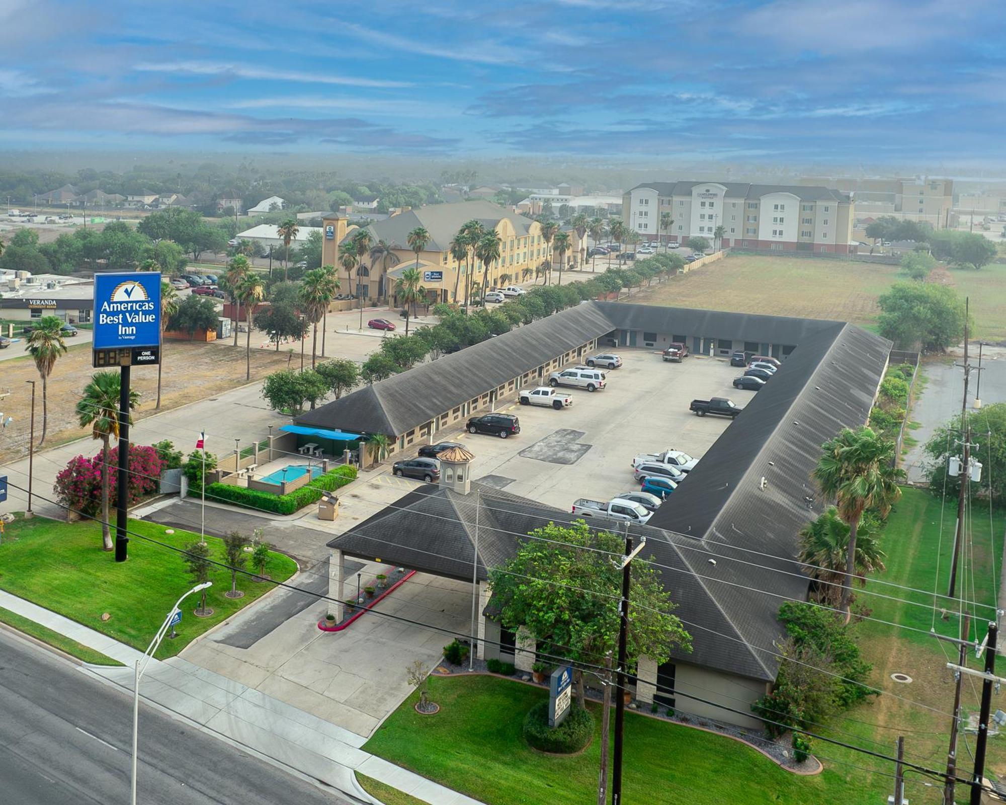 Americas Best Value Inn Гарлінґен Екстер'єр фото