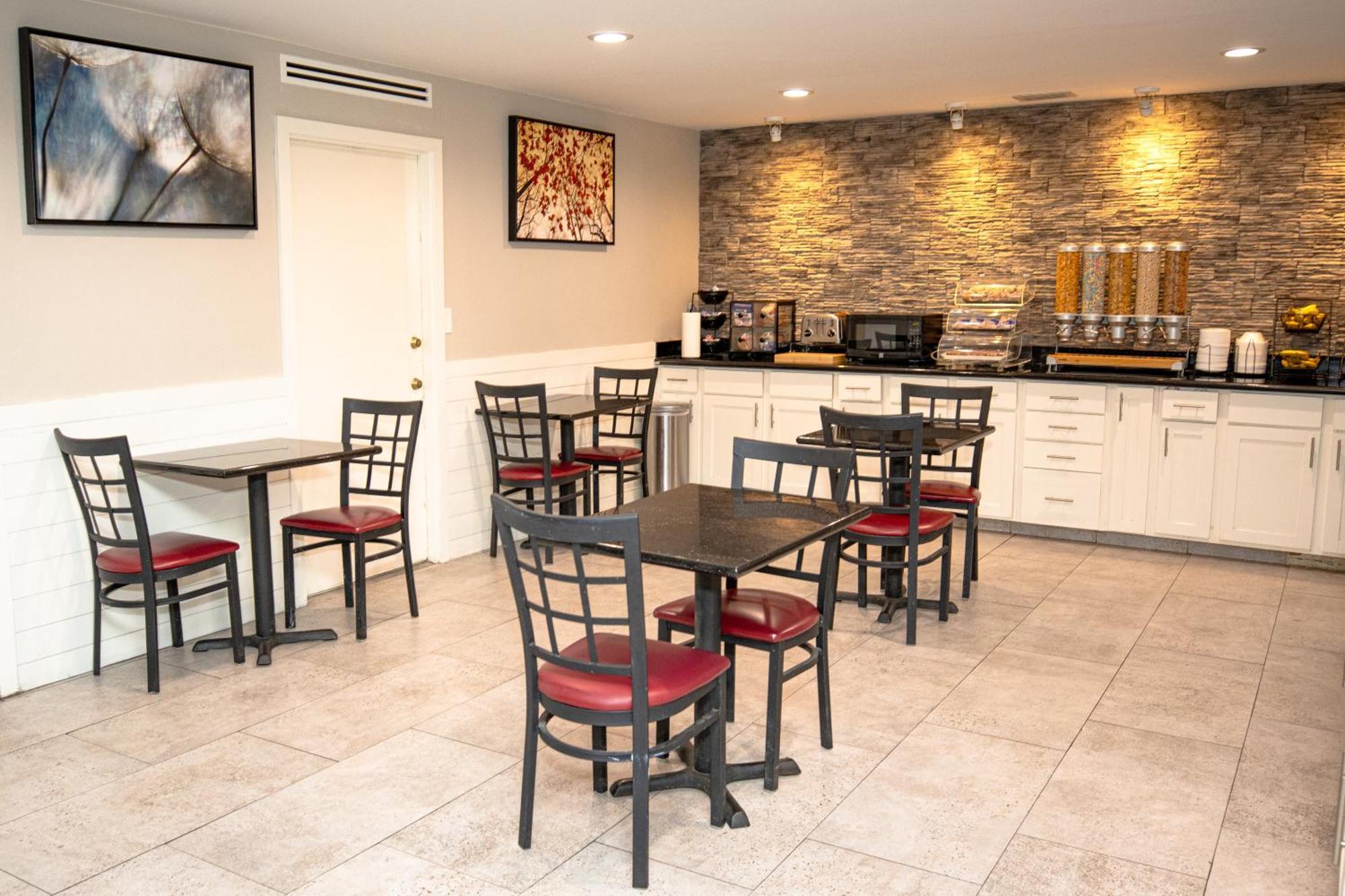 Americas Best Value Inn Гарлінґен Екстер'єр фото